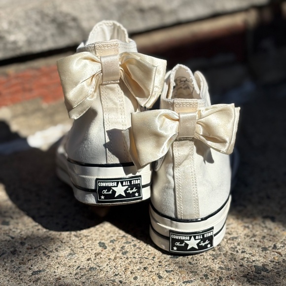 Women's CONVERSE Chuck 70's Hi-Top / Satin Bows - Picture 4 of 10
